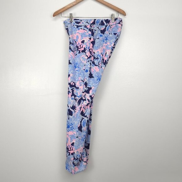 Lilly Pulitzer Kelly Highrise Crop Flare in Bright Navy Amore Please Size 4 - Picture 4 of 13